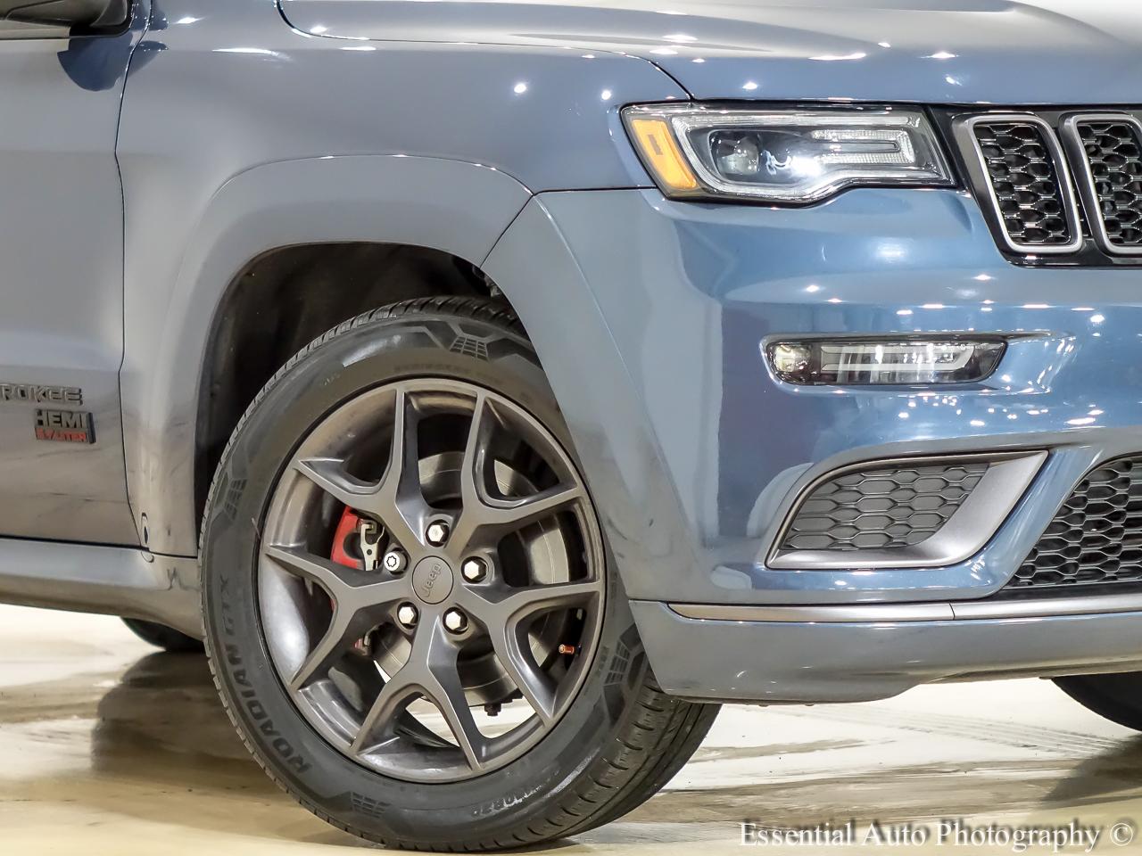 Jeep Grand Cherokee photo 3