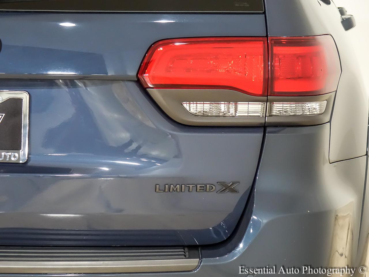 Jeep Grand Cherokee photo 8