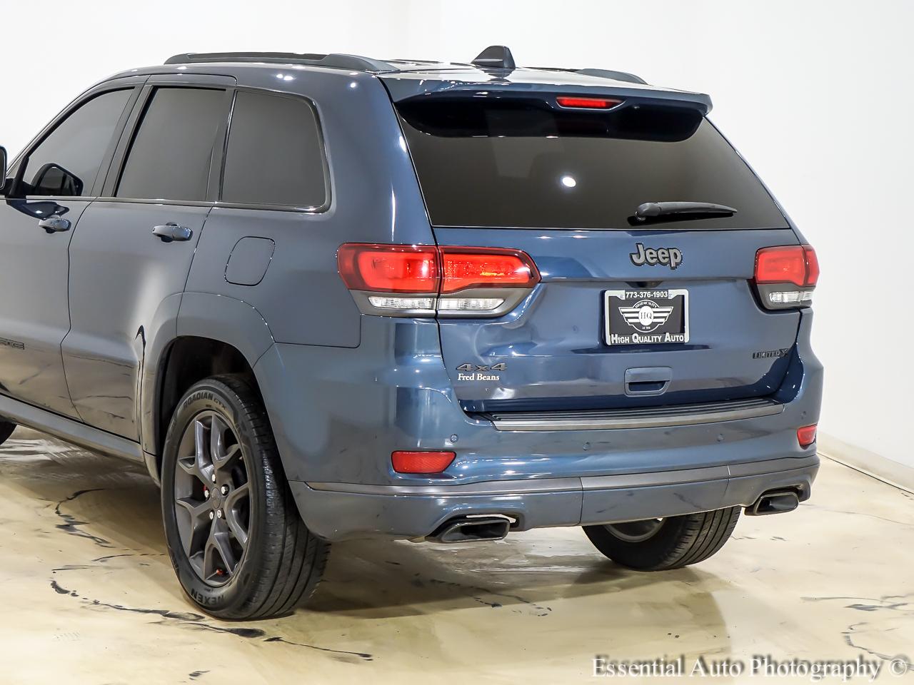 Jeep Grand Cherokee photo 9