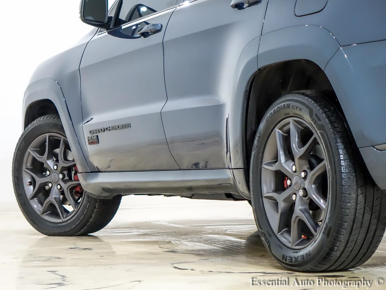 Jeep Grand Cherokee photo 11