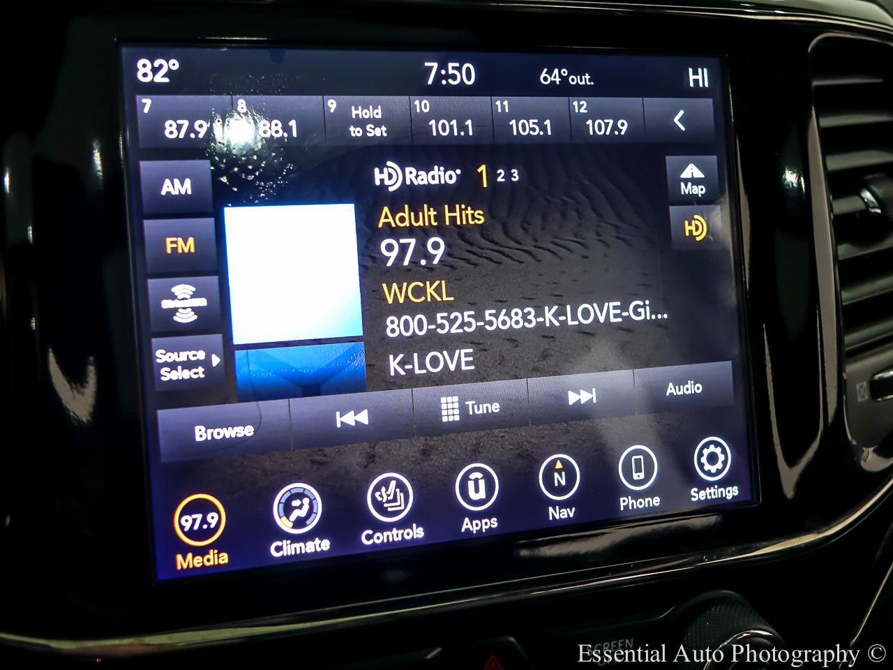 Jeep Grand Cherokee photo 21