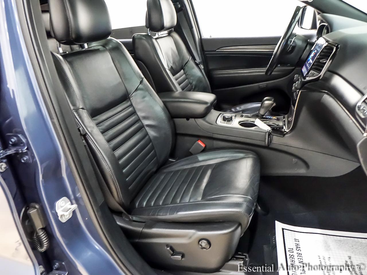 Jeep Grand Cherokee photo 33