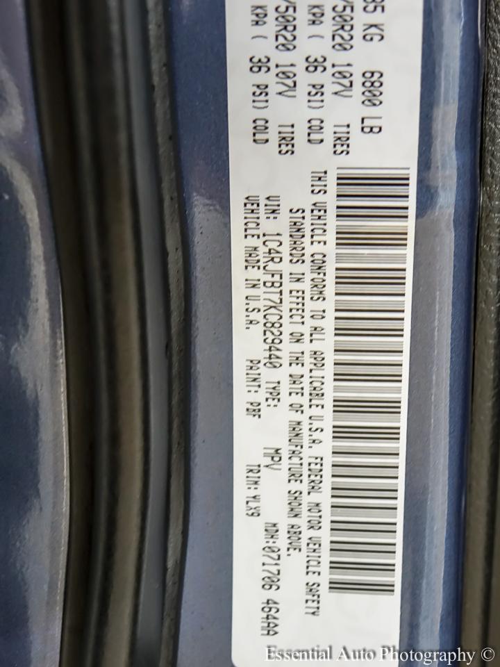 Jeep Grand Cherokee photo 39