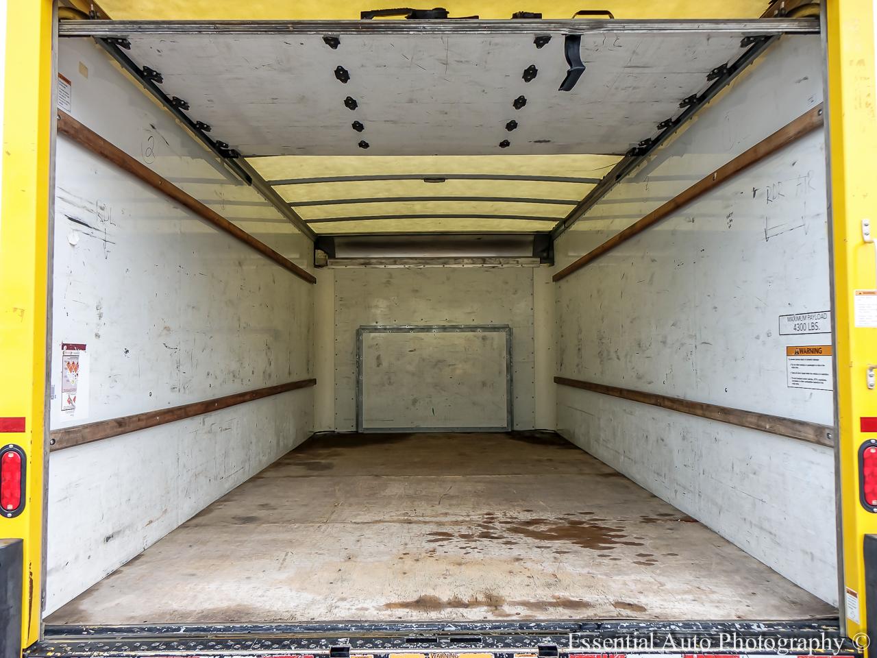 Ford Econoline E-350 Super Duty 2022