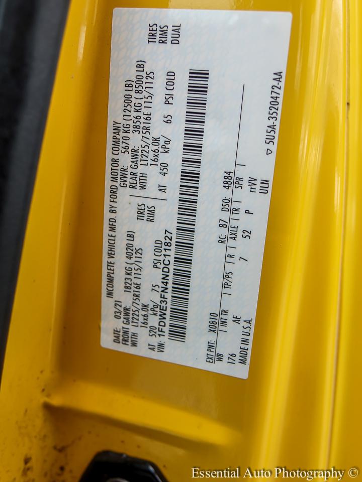 Ford Econoline E-350 Super Duty 2022