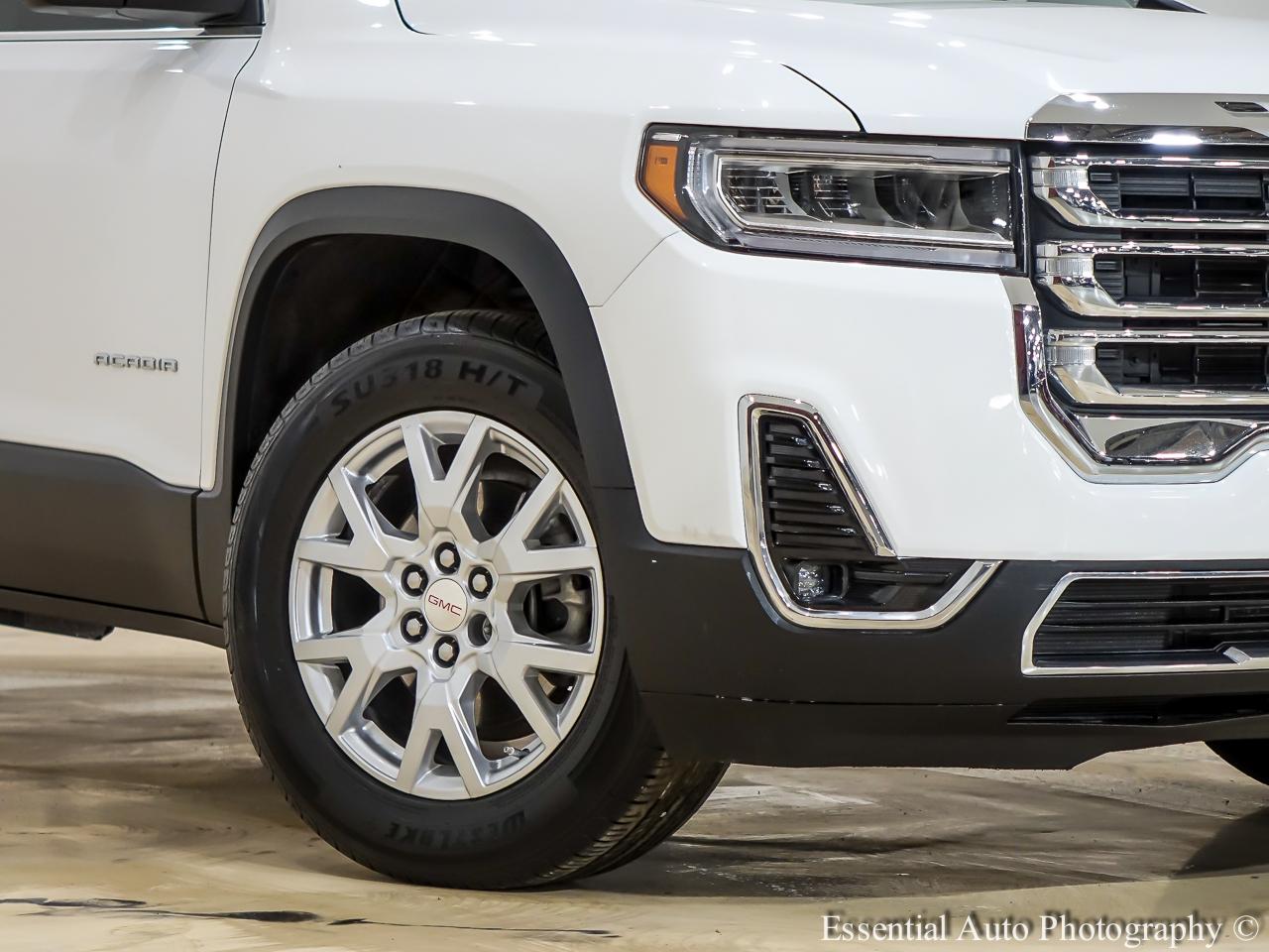 GMC Acadia photo 3