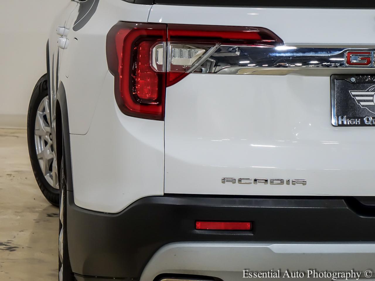 GMC Acadia photo 8