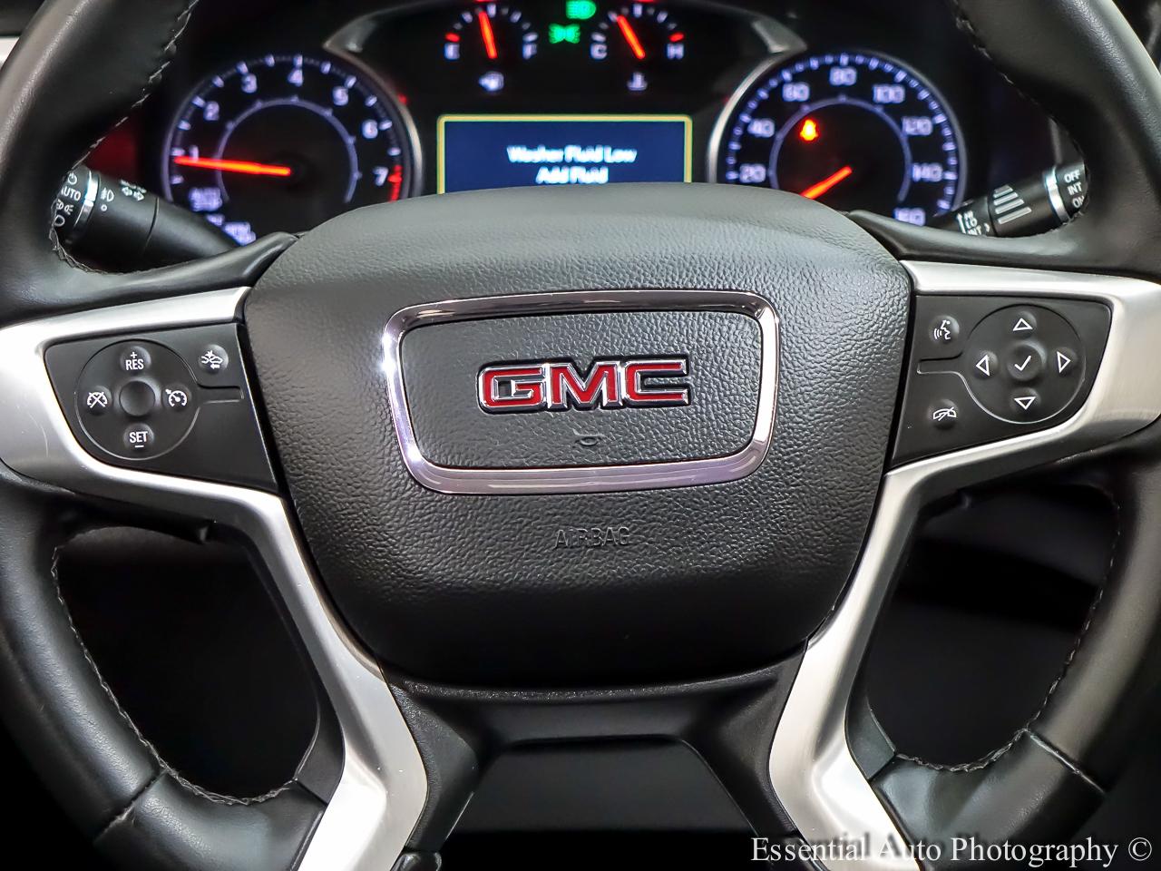 GMC Acadia photo 19