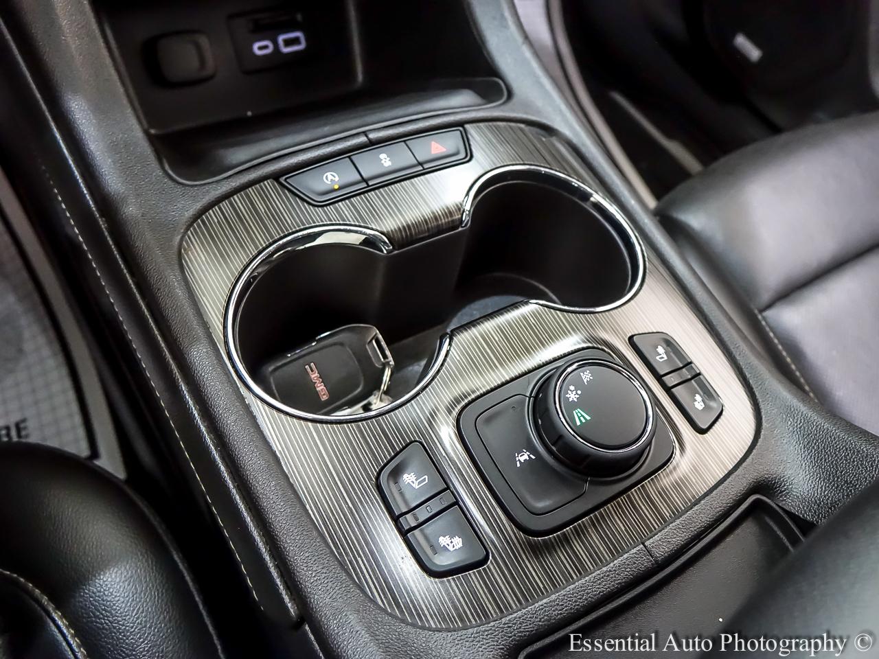 GMC Acadia photo 24