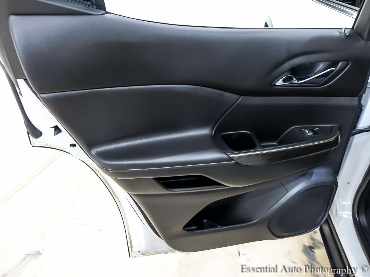 GMC Acadia photo 26