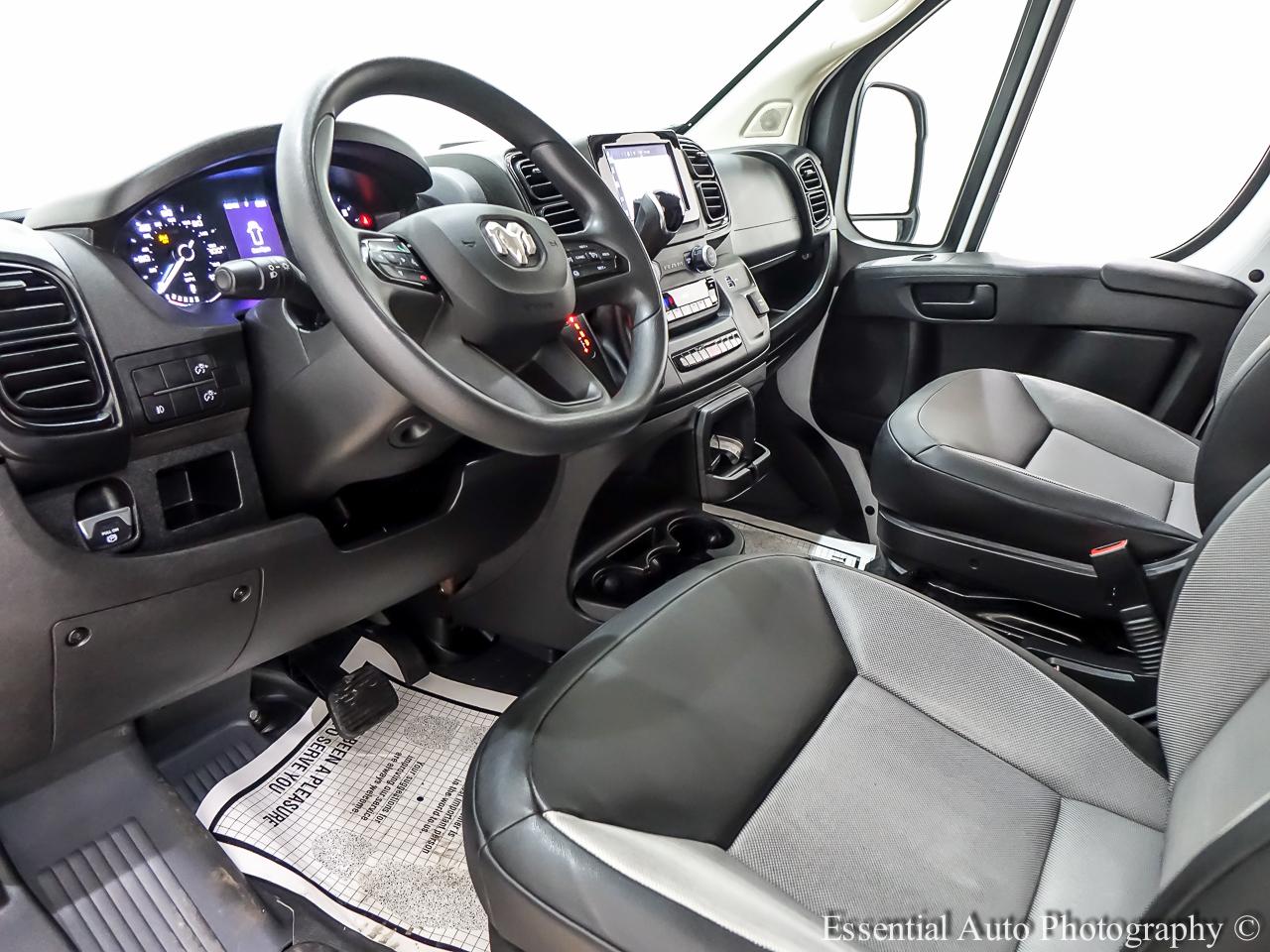 Ram ProMaster 2500 photo 8