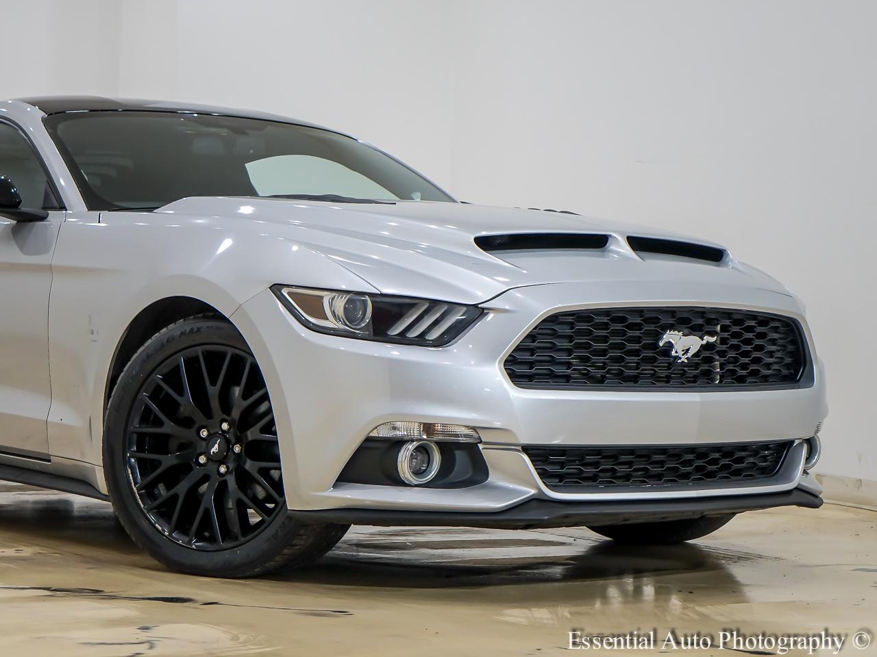 Ford Mustang EcoBoost Coupe 2017