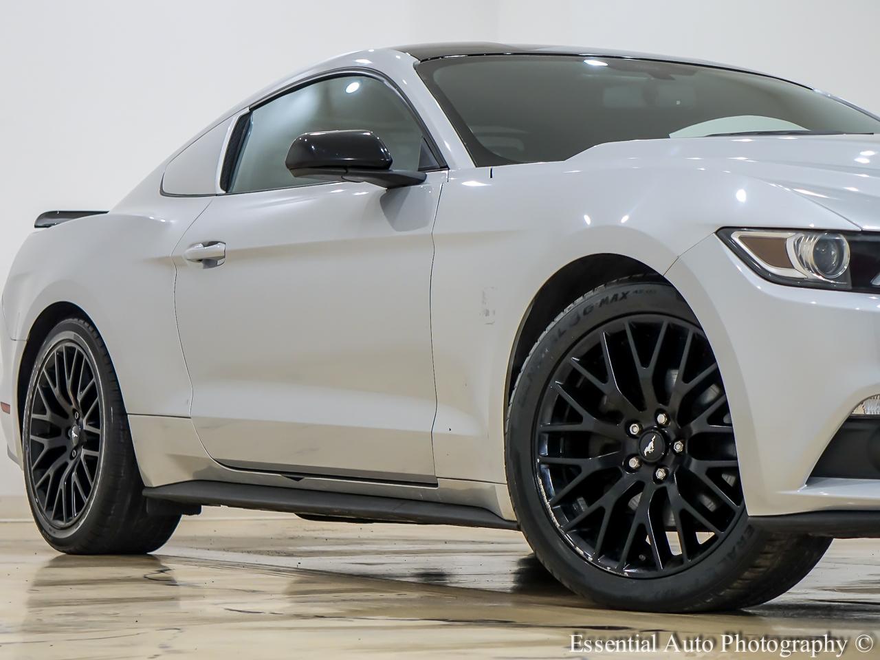 Ford Mustang EcoBoost Coupe 2017