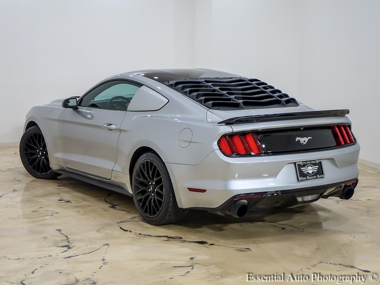 Ford Mustang EcoBoost Coupe 2017