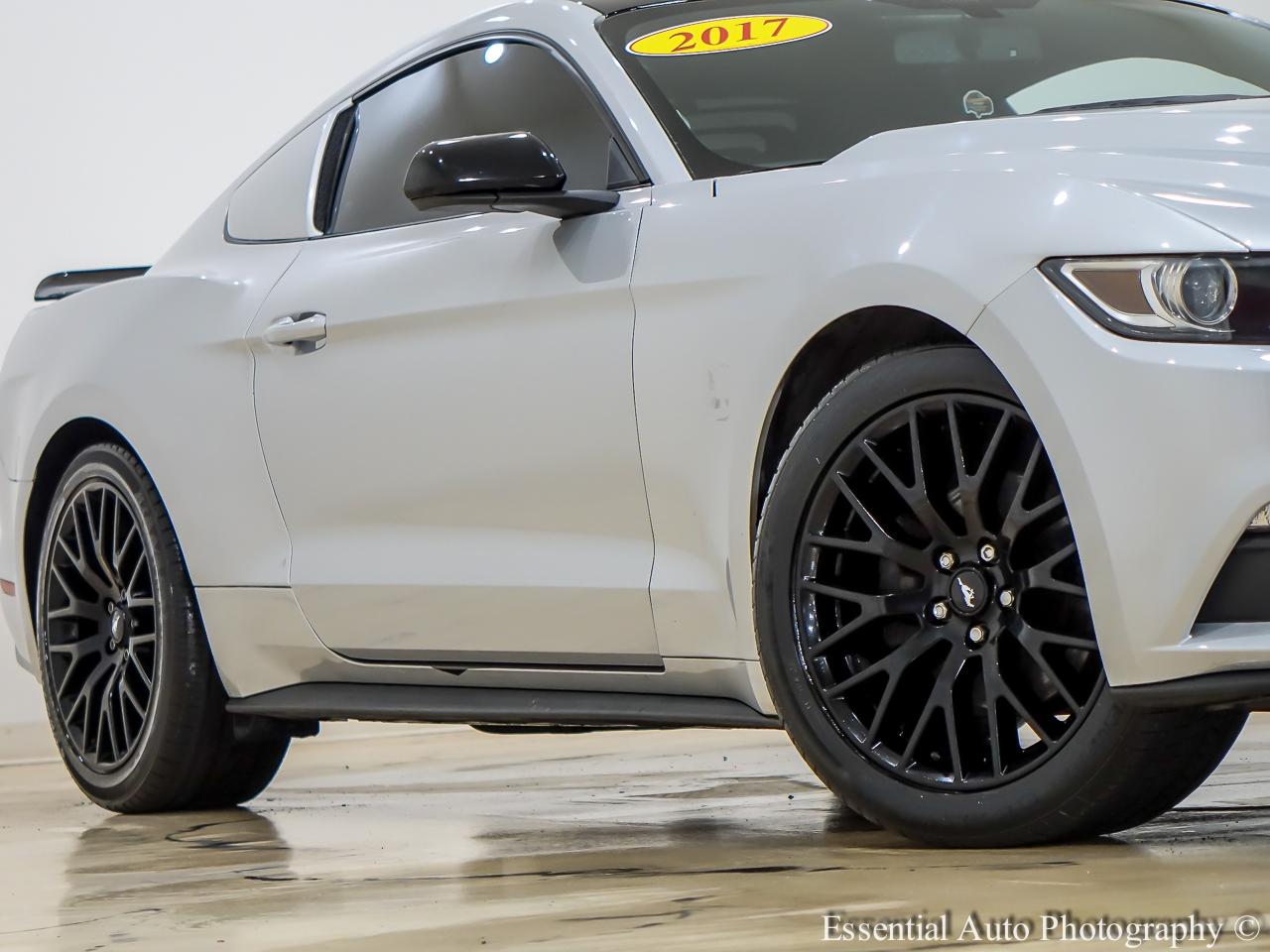 Ford Mustang EcoBoost Coupe 2017