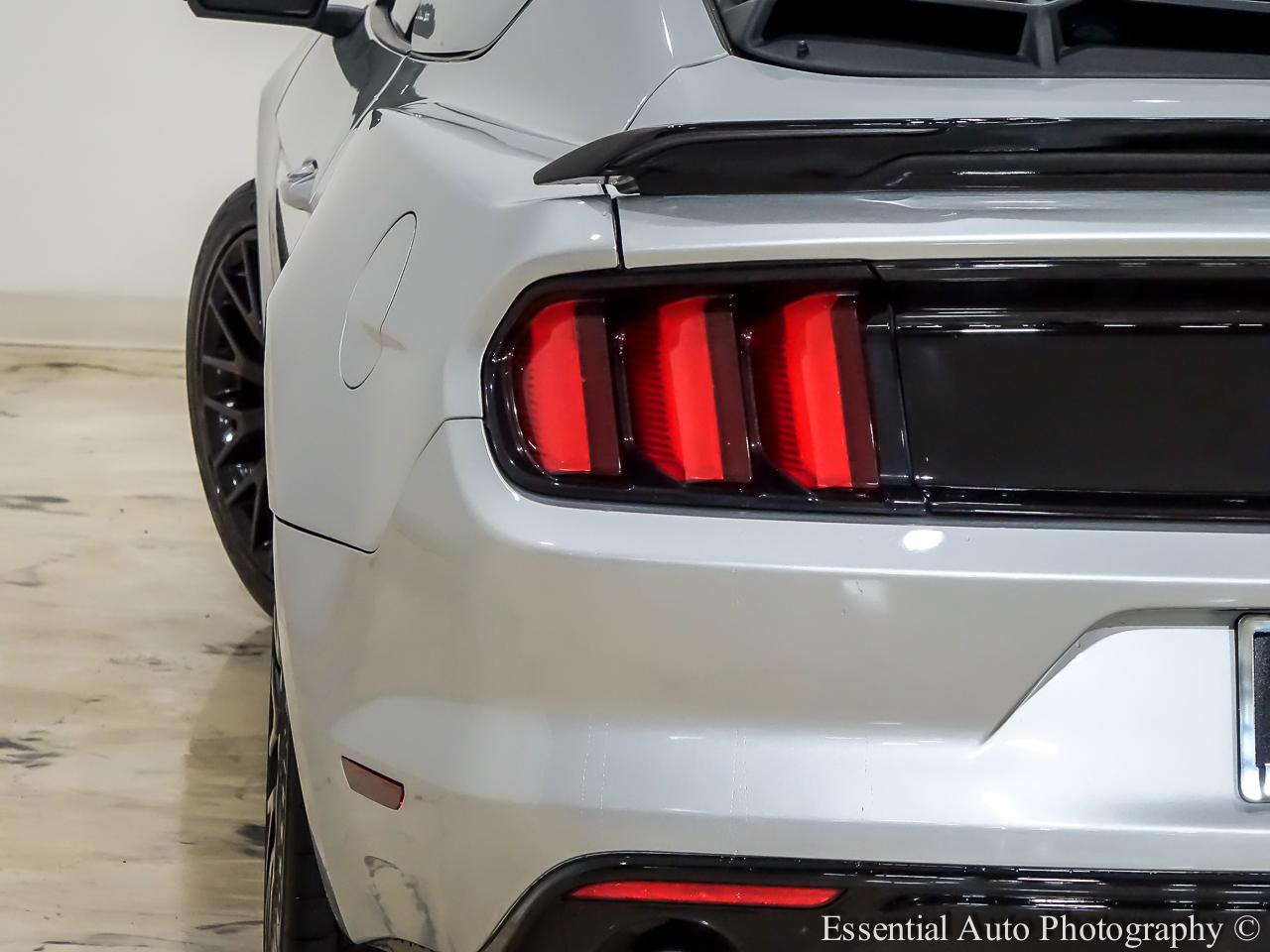 Ford Mustang EcoBoost Coupe 2017