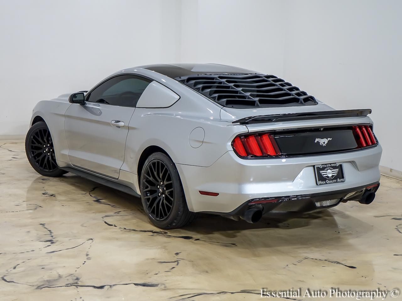 Ford Mustang EcoBoost Coupe 2017