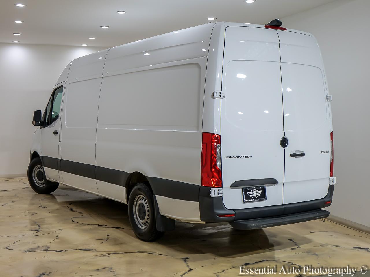 Mercedes-Benz Sprinter 2500 170-in. WB 2023