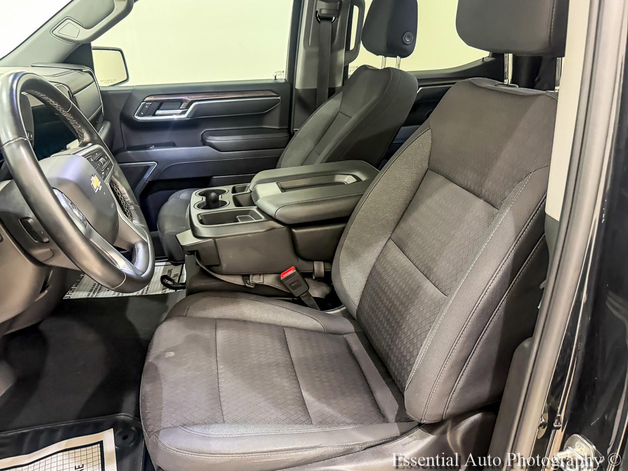 Chevrolet Silverado 1500 LT-L Crew Cab 4WD 2024