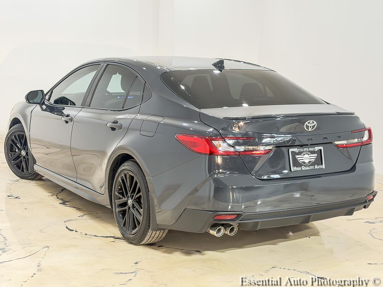 Toyota Camry photo 6