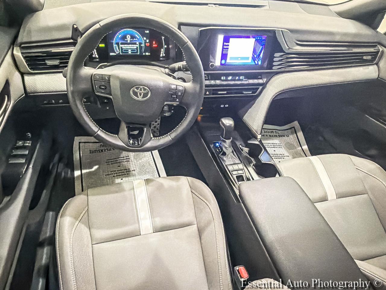 Toyota Camry photo 12