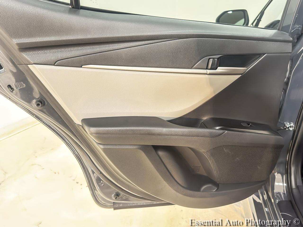 Toyota Camry photo 20