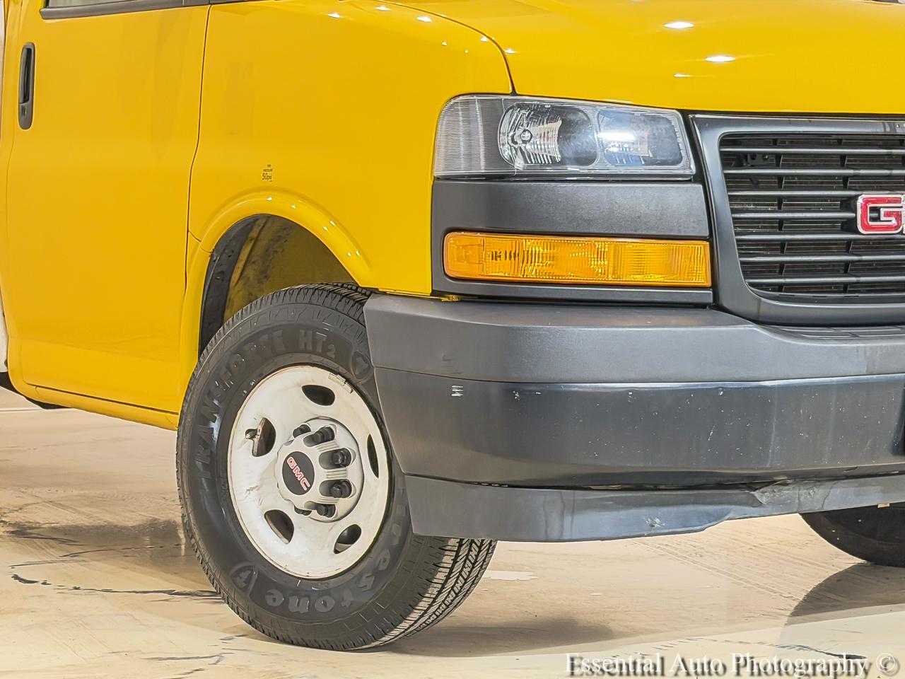 GMC Savana G3500 139 in. 2021