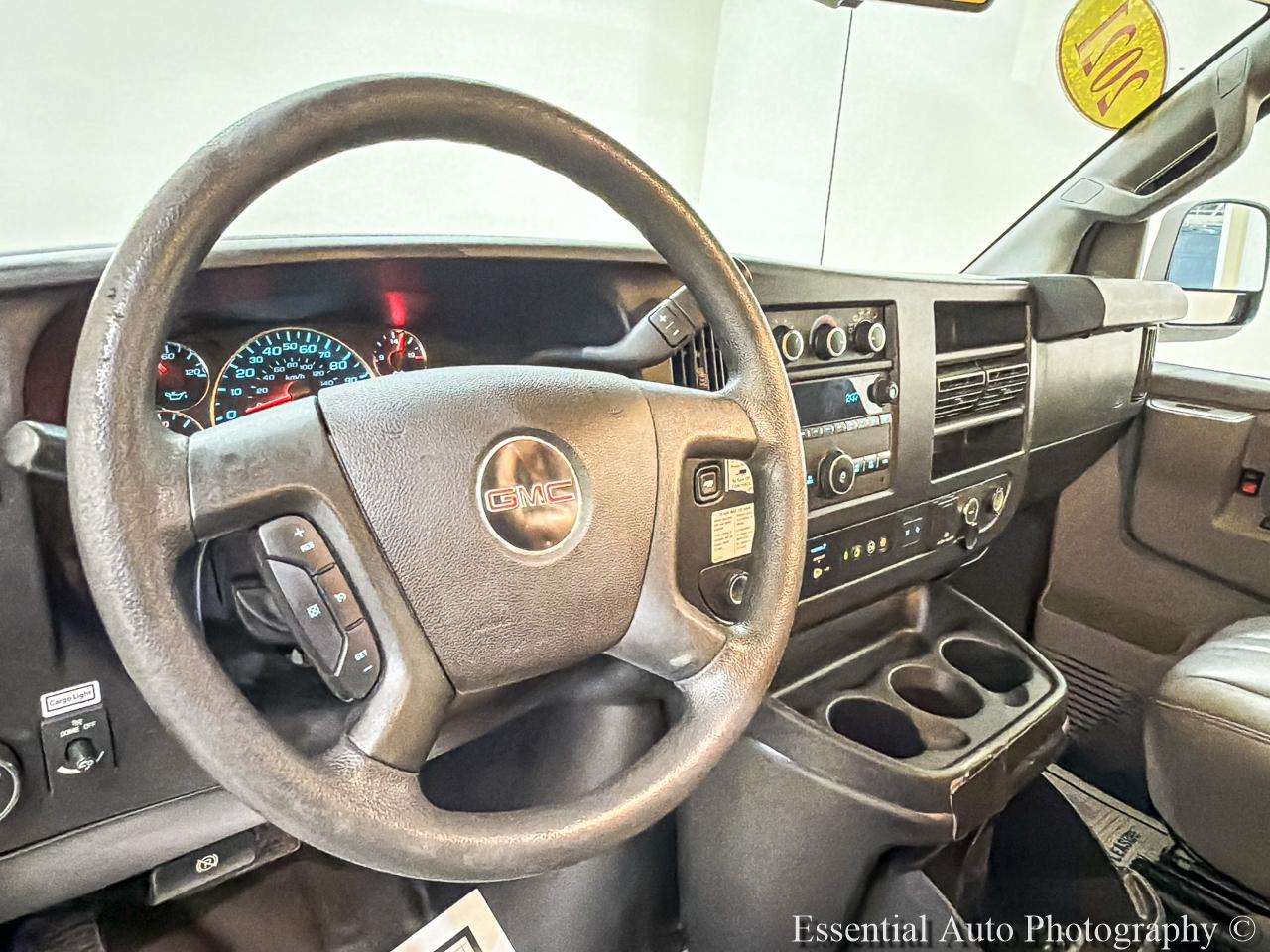 GMC Savana G3500 139 in. 2021