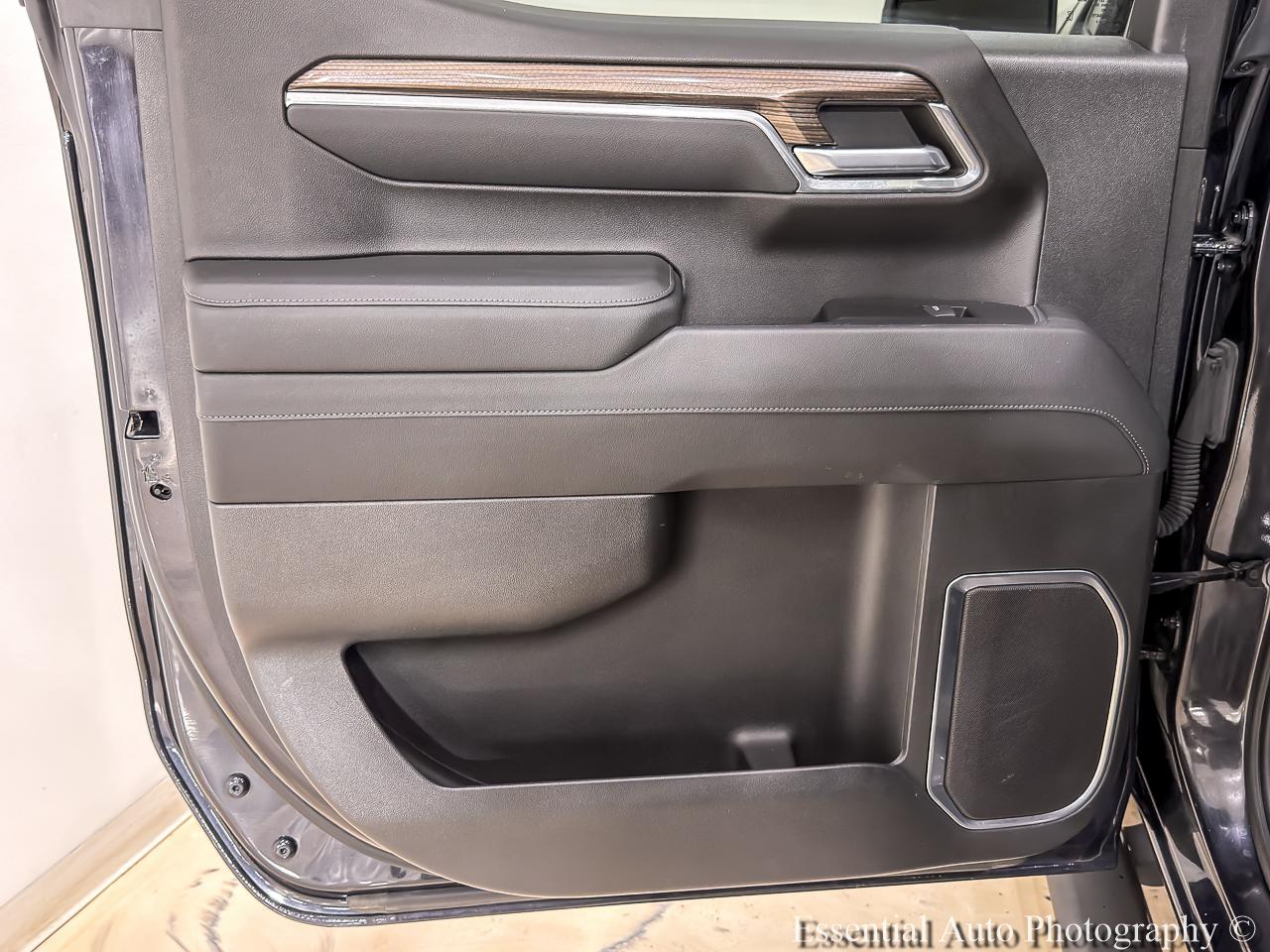 Chevrolet Silverado 1500 LT Crew Cab 4WD 2023