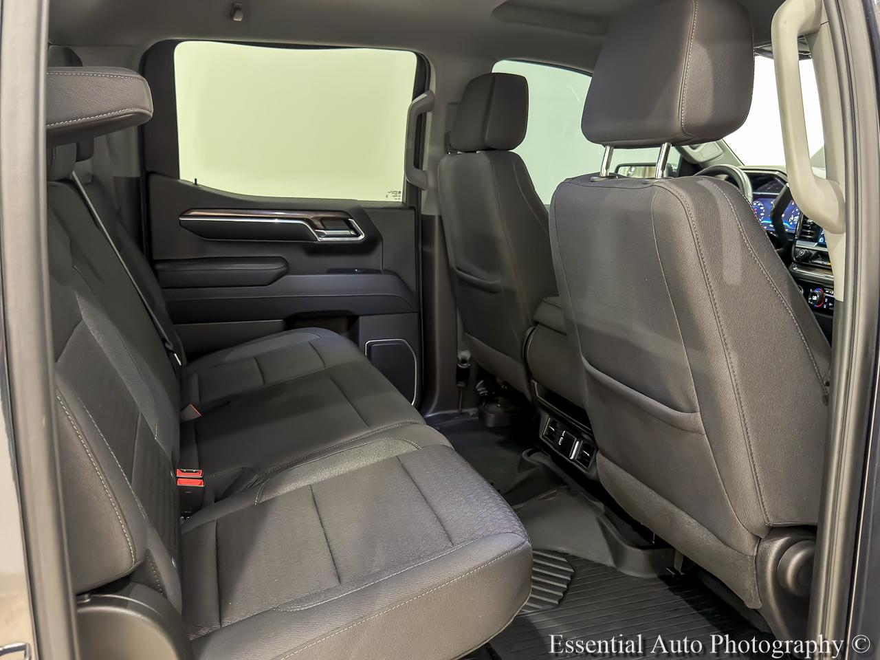 Chevrolet Silverado 1500 LT Crew Cab 4WD 2023