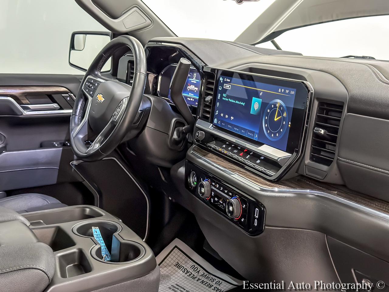 Chevrolet Silverado 1500 LT Crew Cab 4WD 2023