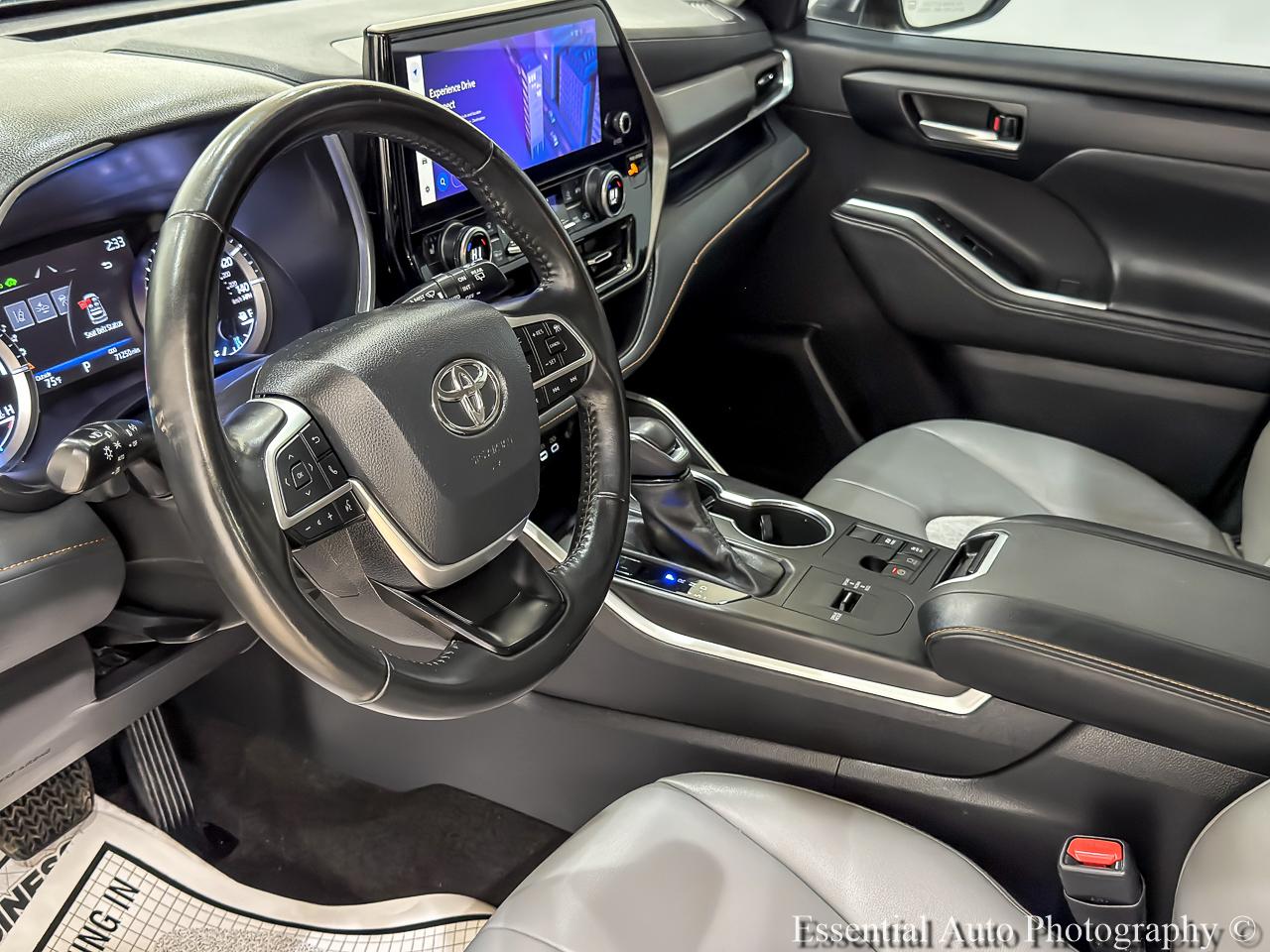 Toyota Highlander Hybrid Bronze Edition 2023