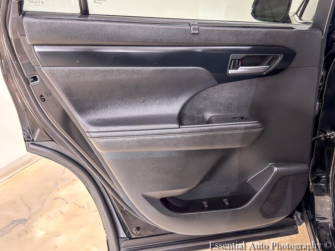 Toyota Highlander Hybrid Bronze Edition 2023