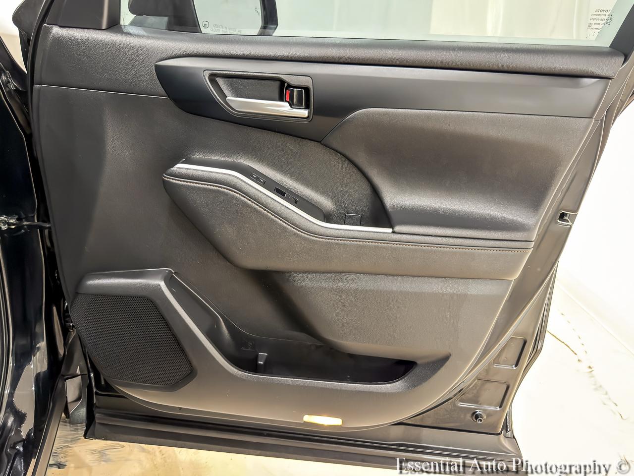 Toyota Highlander Hybrid Bronze Edition 2023