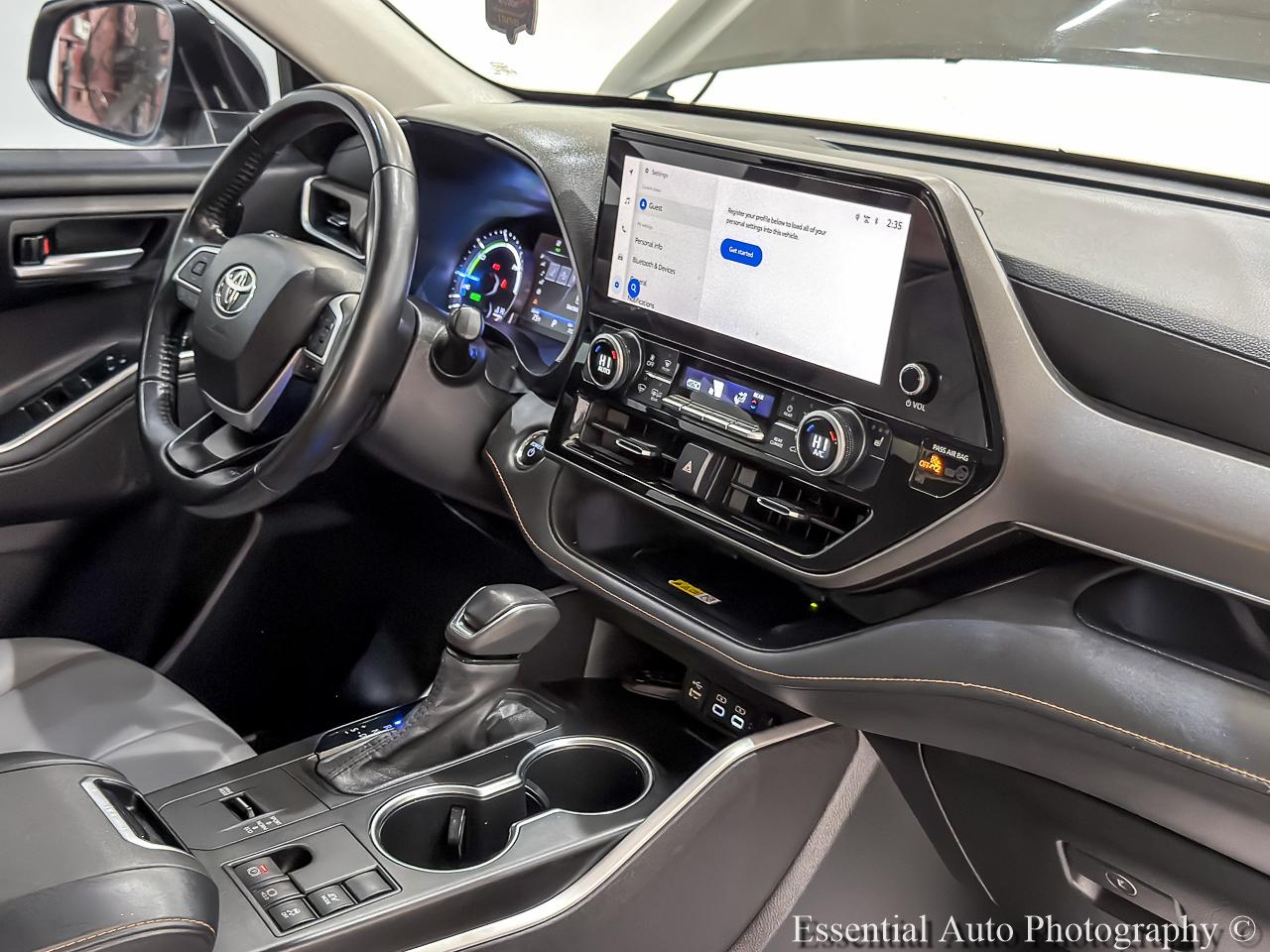Toyota Highlander Hybrid Bronze Edition 2023