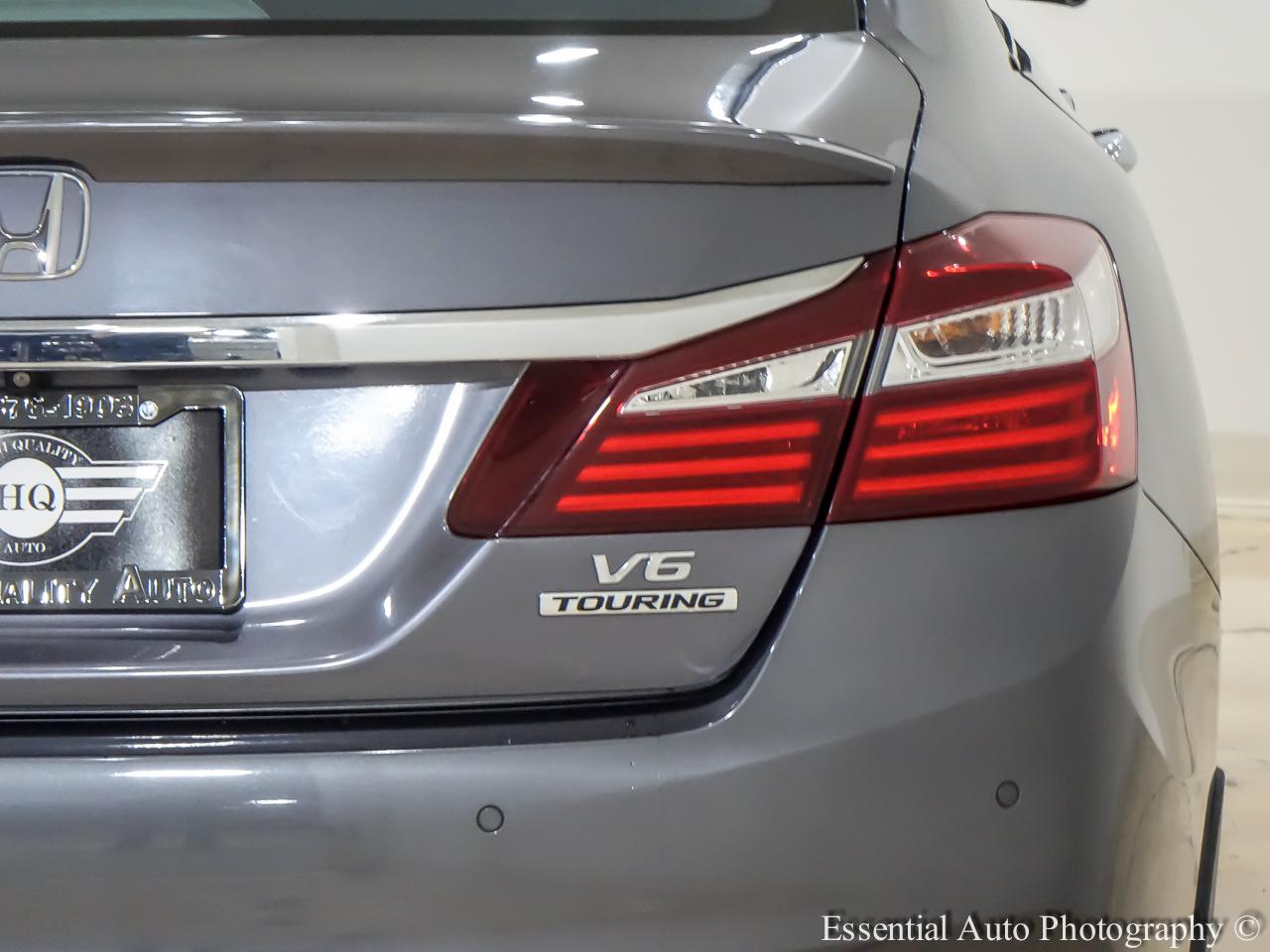 Honda Accord Touring V6 Sedan 6-Spd AT 2017