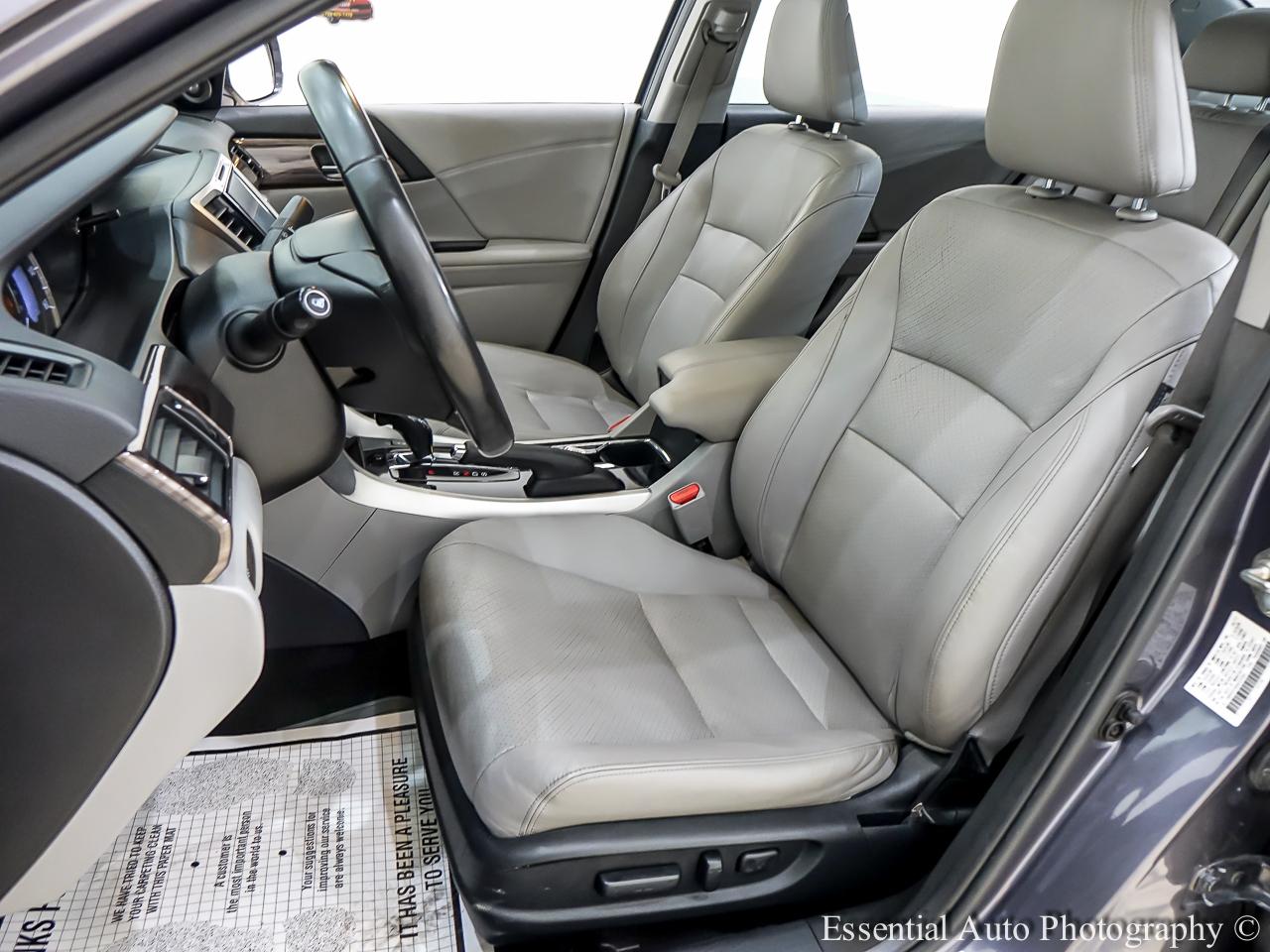 Honda Accord Touring V6 Sedan 6-Spd AT 2017