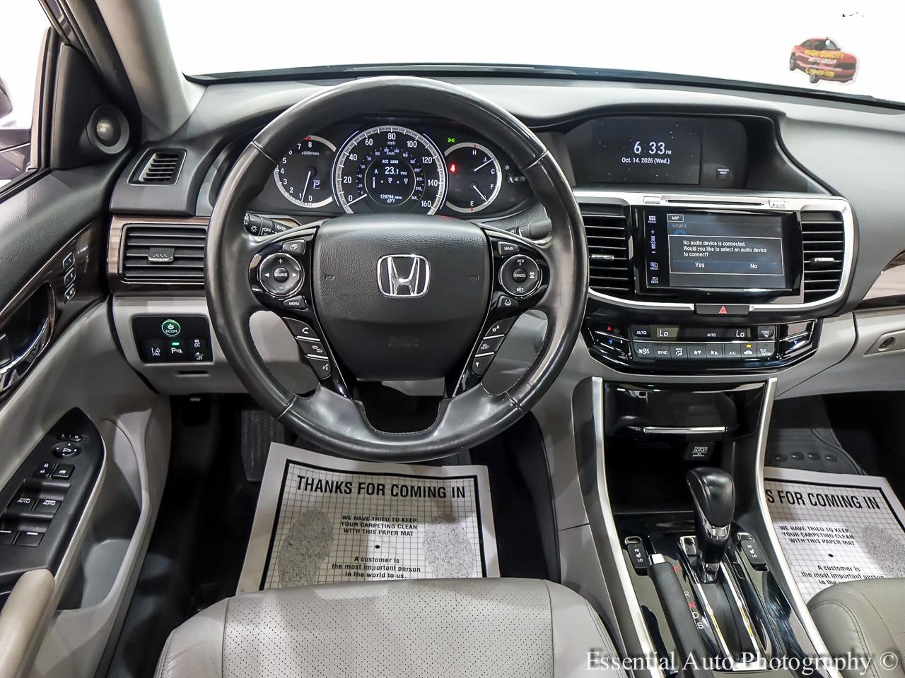 Honda Accord Touring V6 Sedan 6-Spd AT 2017