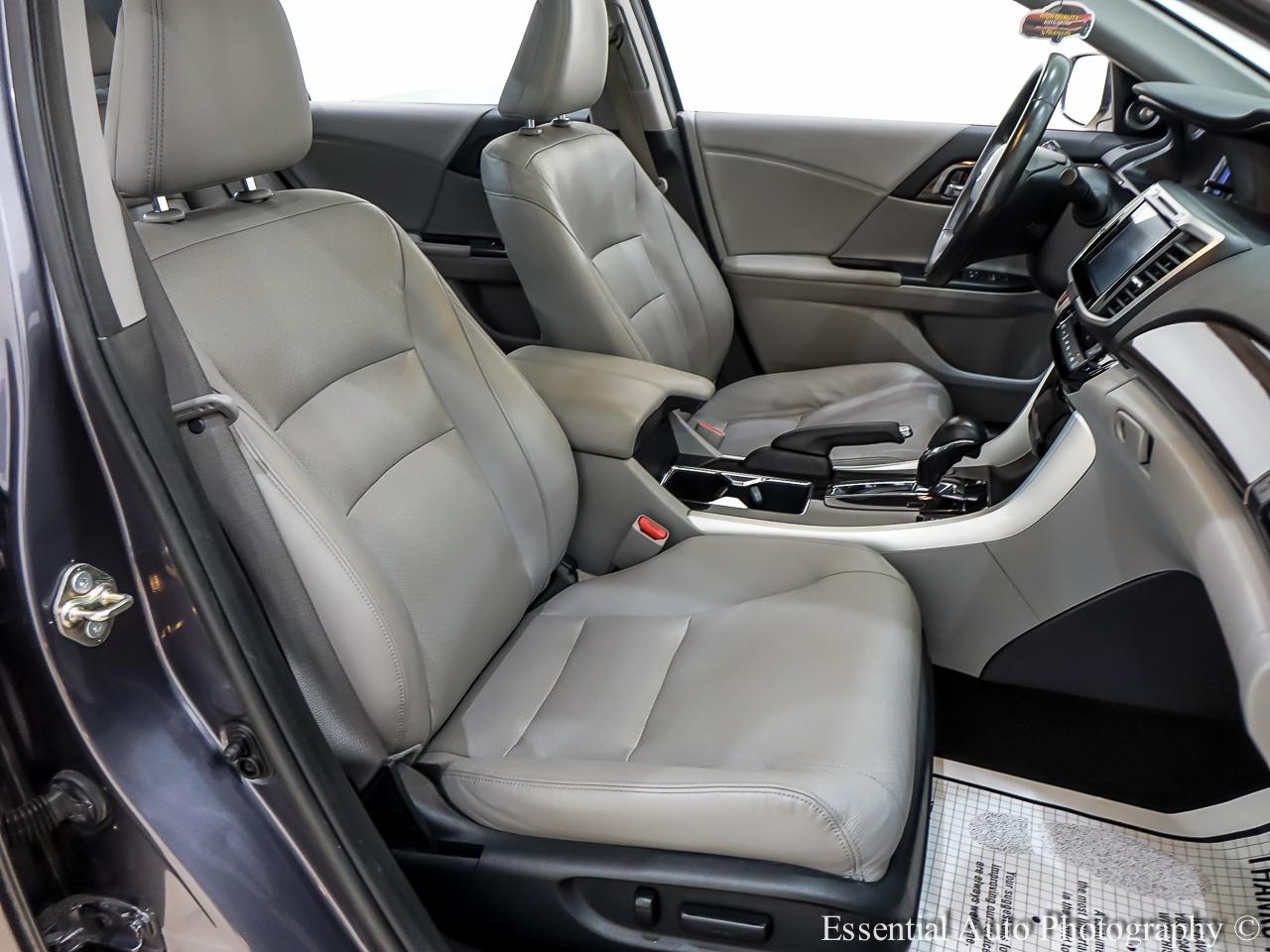 Honda Accord Touring V6 Sedan 6-Spd AT 2017