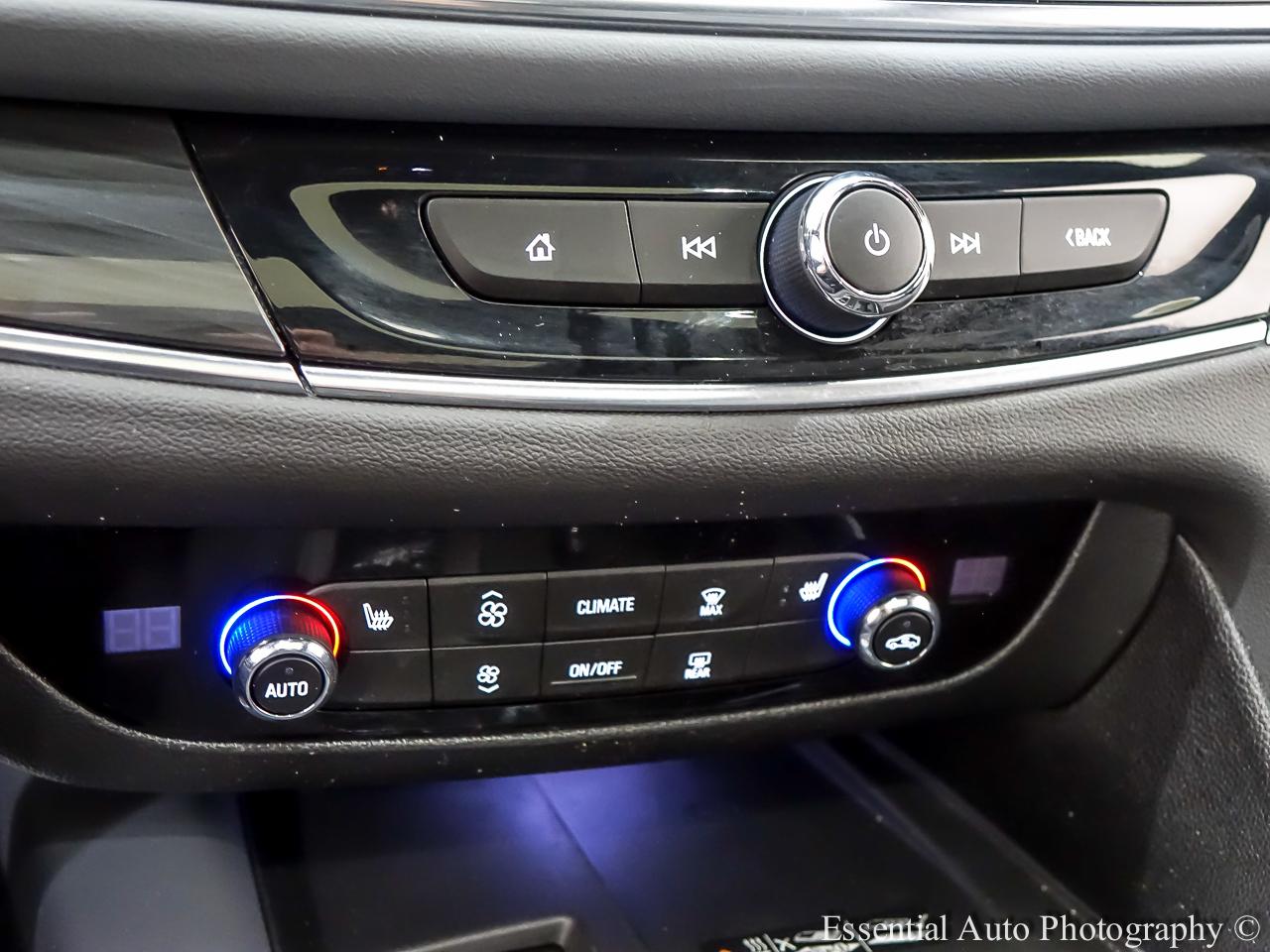 Buick Enclave Essence AWD 2023