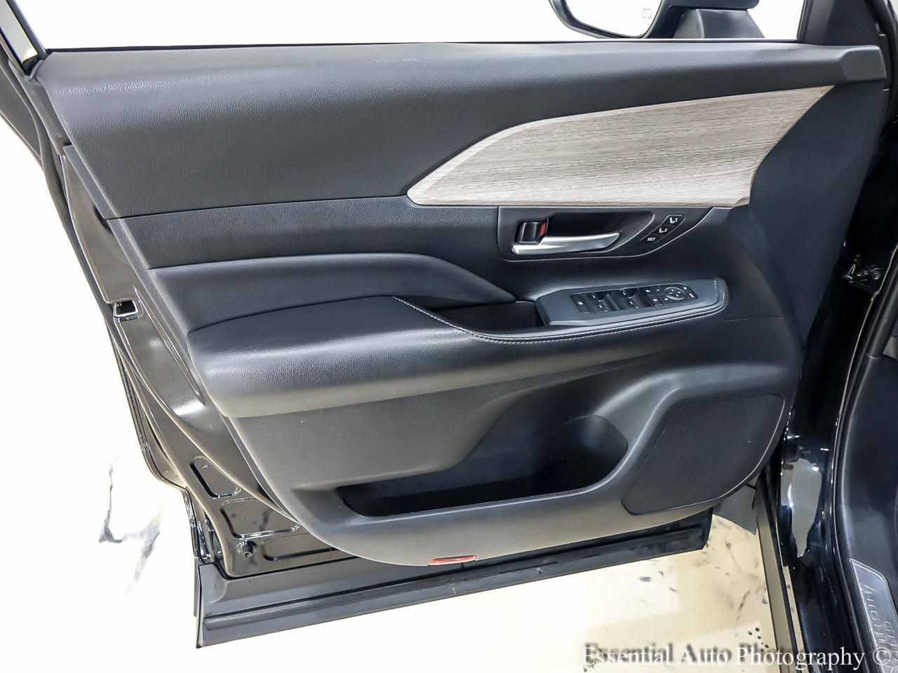 Toyota Grand Highlander Platinum AWD 2025
