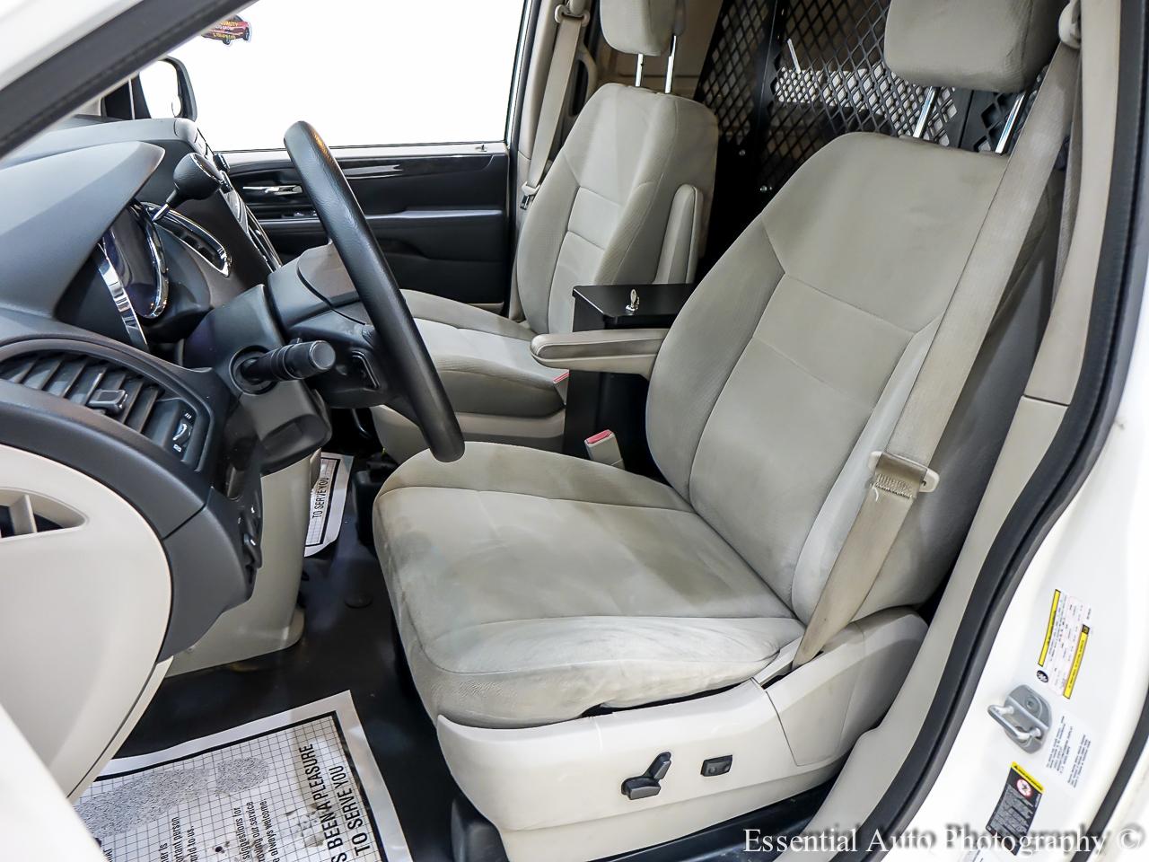 RAM Cargo Van Base 2013
