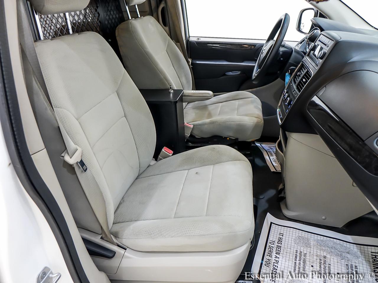 RAM Cargo Van Base 2013