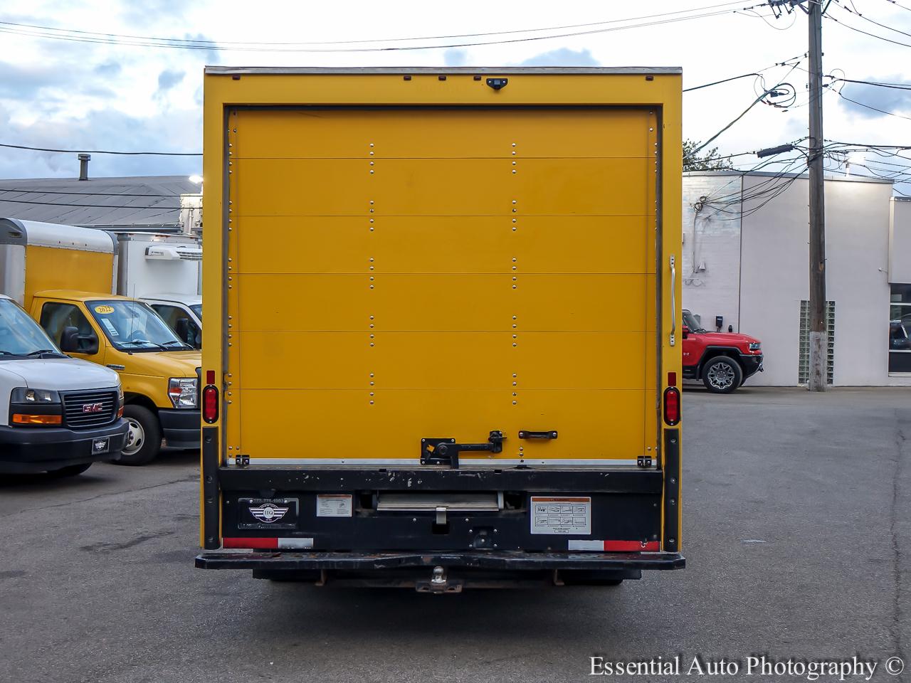 GMC Savana G3500 177 in. 2021
