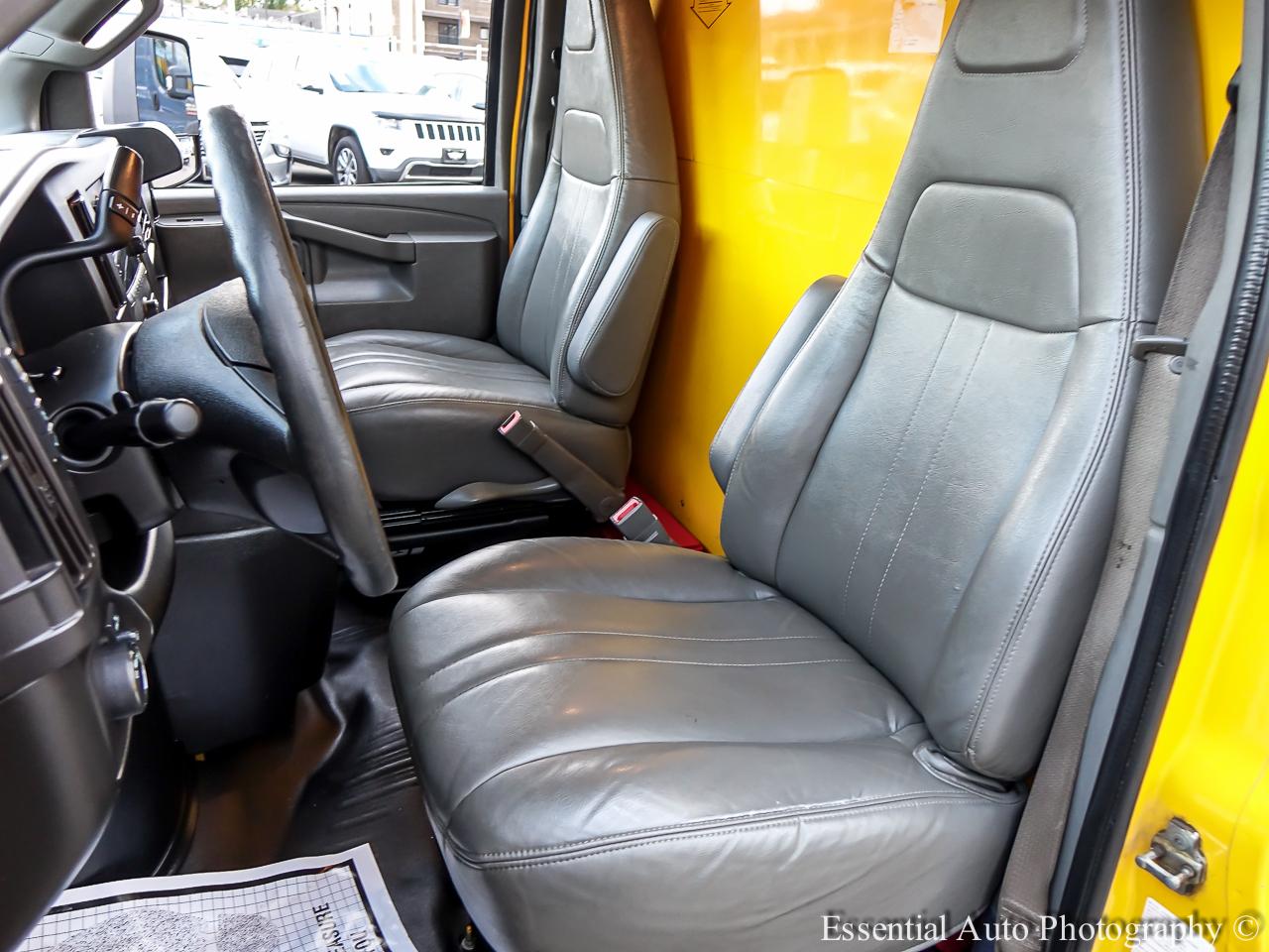 GMC Savana G3500 177 in. 2021