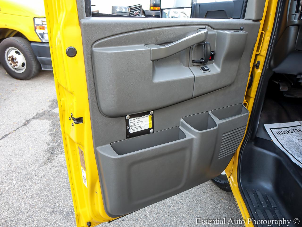 GMC Savana G3500 177 in. 2021