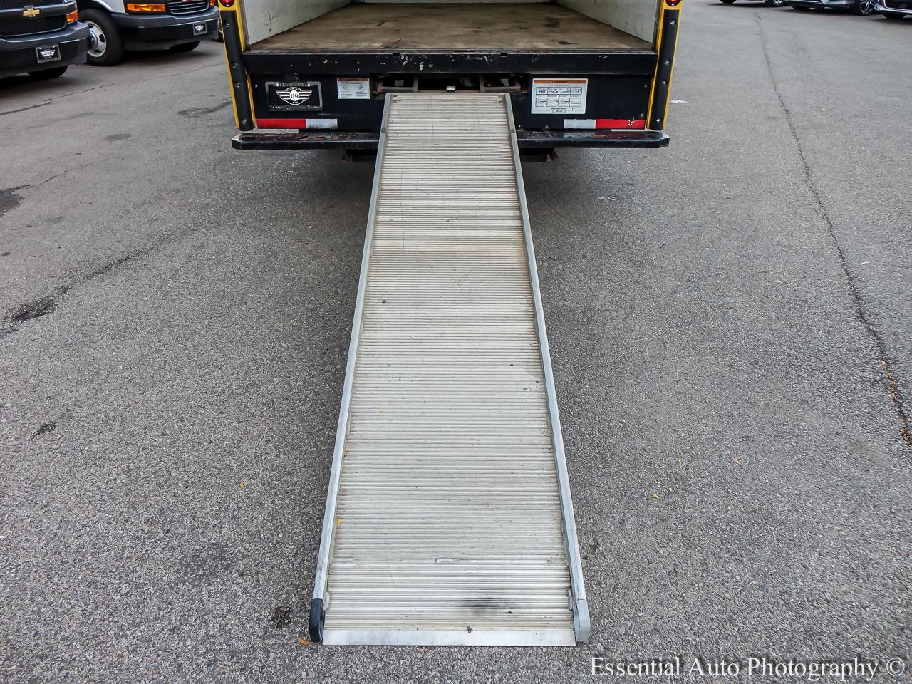 GMC Savana G3500 177 in. 2021