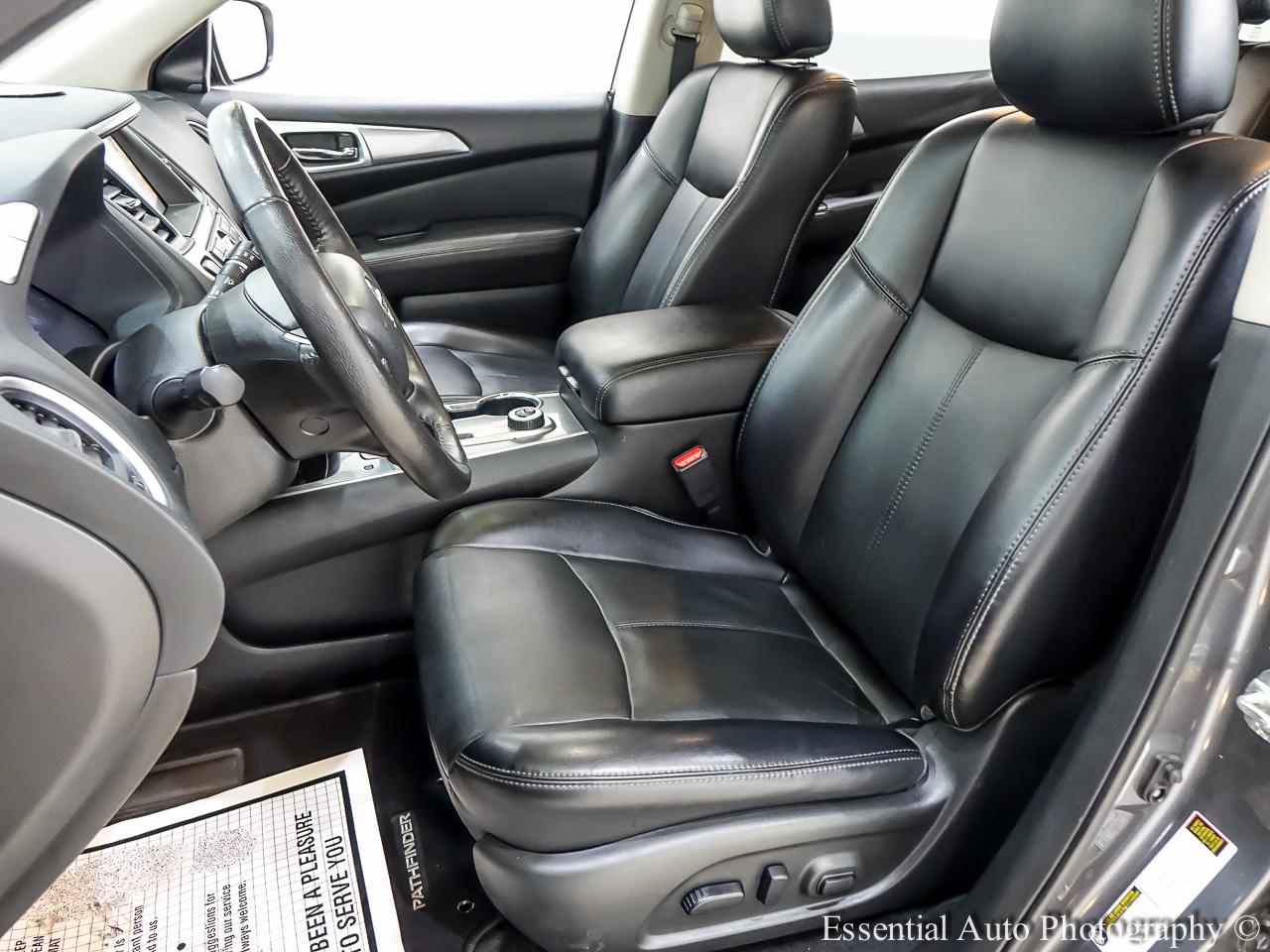 Nissan Pathfinder SL 4WD 2020
