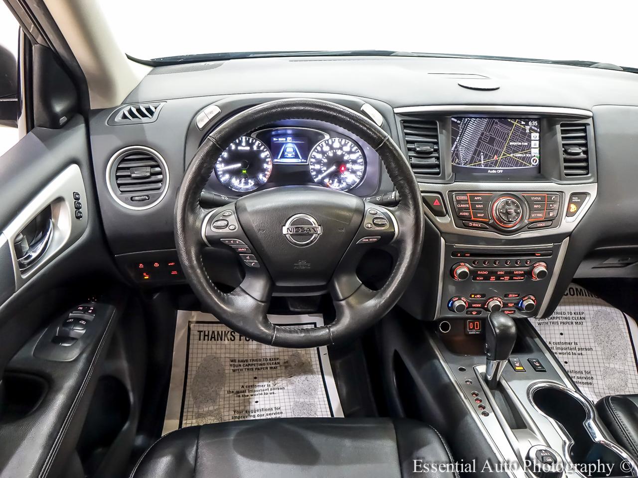 Nissan Pathfinder SL 4WD 2020