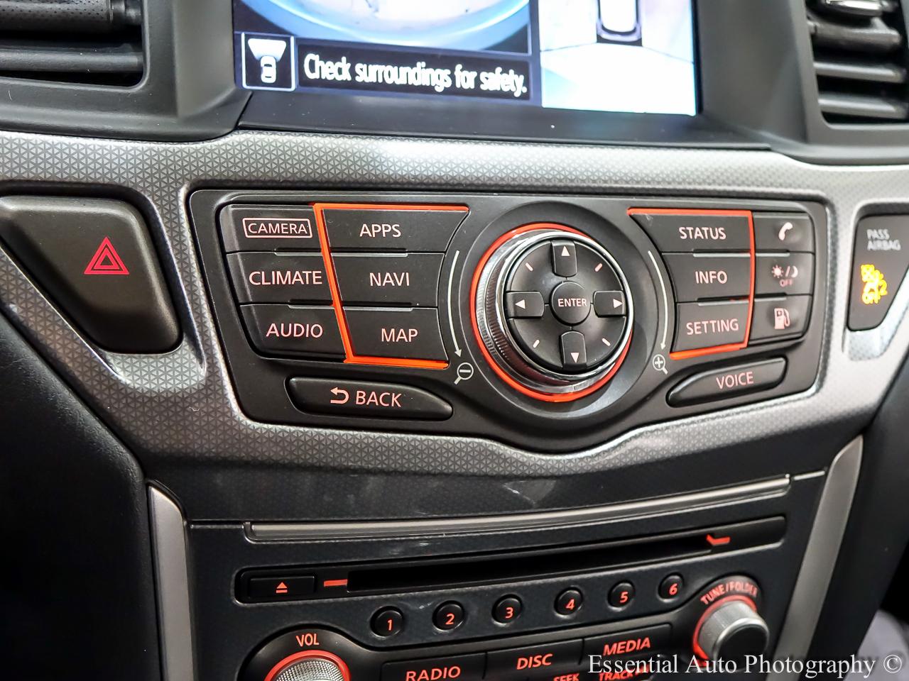 Nissan Pathfinder SL 4WD 2020